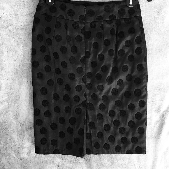 Ann Taylor Loft Velvet Dot Pencil Skirt 0P - Picture 3 of 7